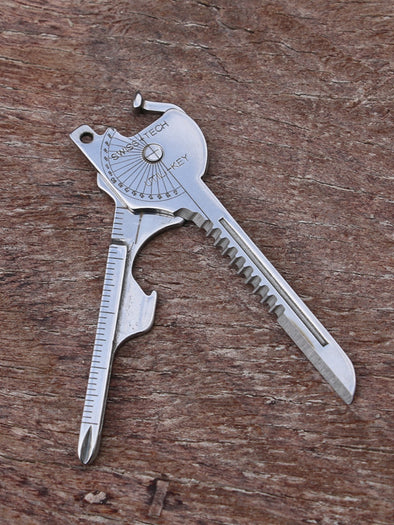Multi-Functional Keychain 8 in 1 Carry-on Pendant Mini-Portable Waist Gadget Accessories Split Express Small Blade